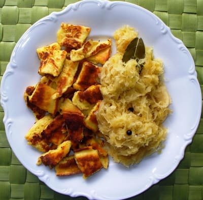 Parmesanschmarrn mit Sauerkraut