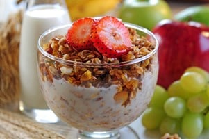 Muesli mit Naturjoghurt